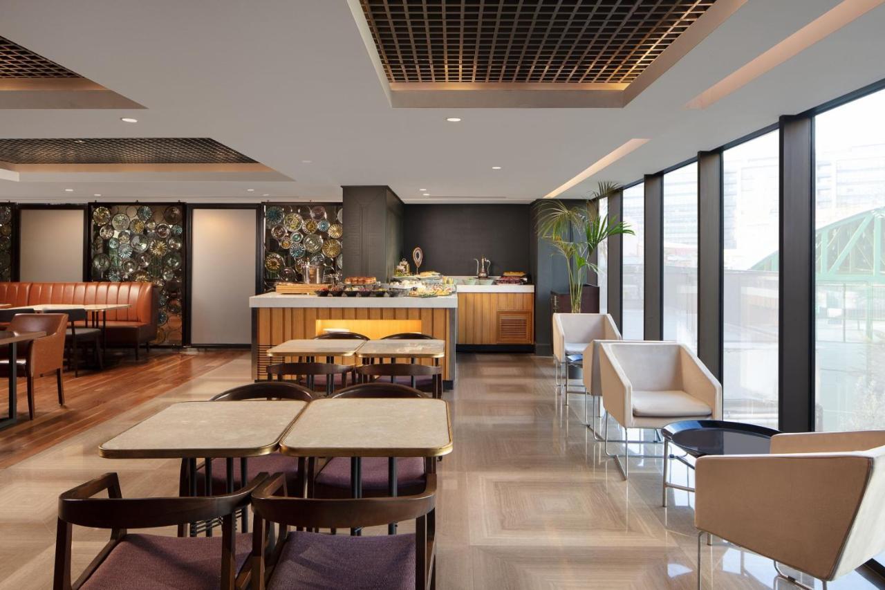 Sheraton Istanbul City Center Exterior foto