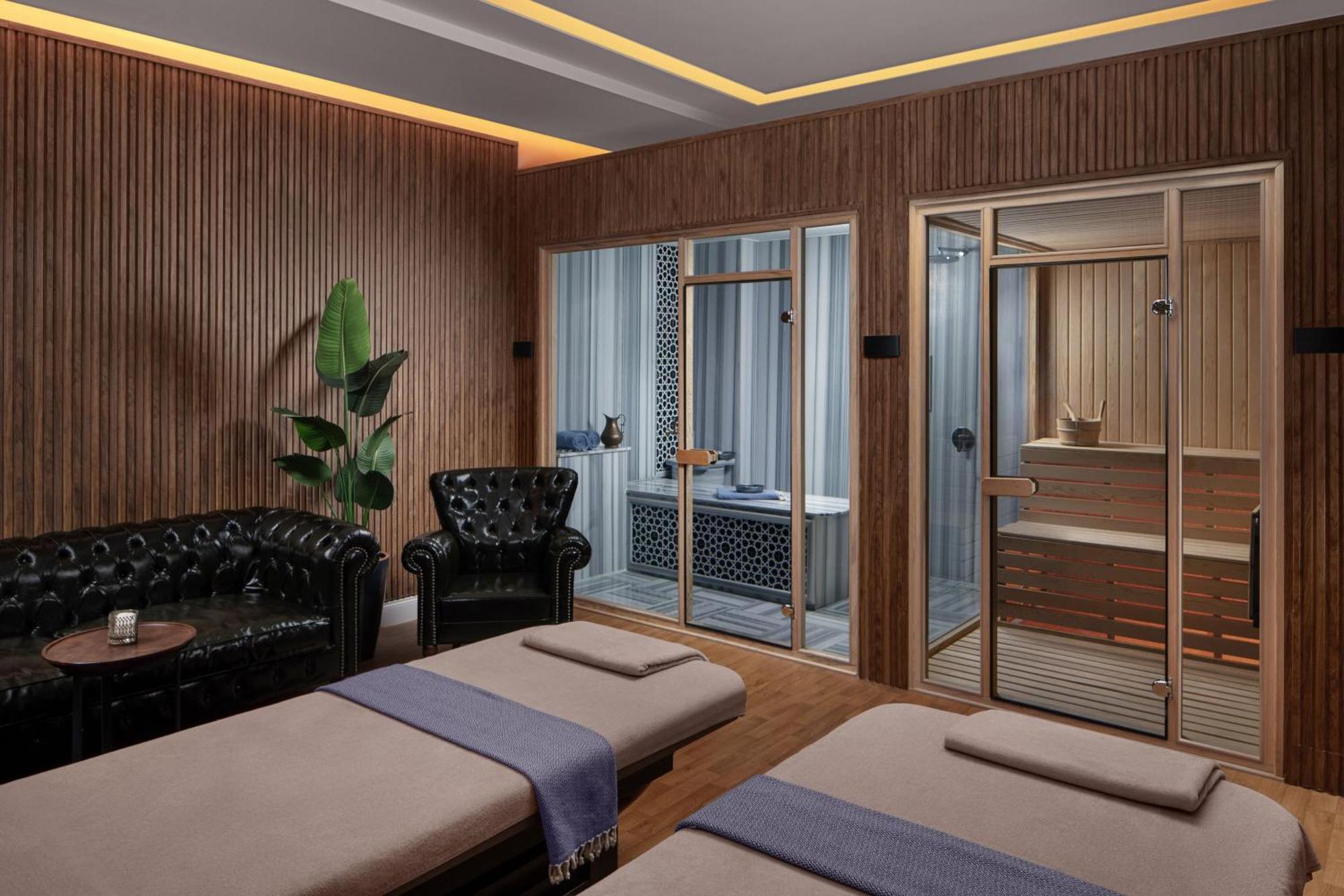 Sheraton Istanbul City Center Exterior foto